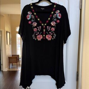 Elegant Black Floral Embroidered Tunic